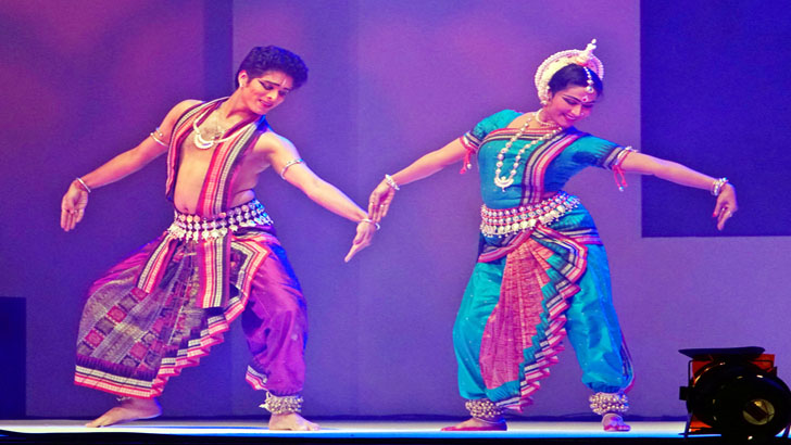 চৌরাসিয়ার বাঁশিতে ফুরালো রজনী