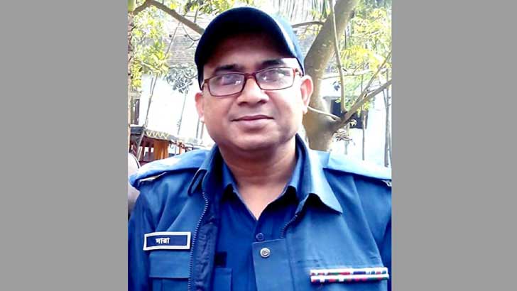 ক্রসফায়ারের ভয় দেখিয়ে ওসির ঘুষ নেয়ার ভিডিও আদালতে