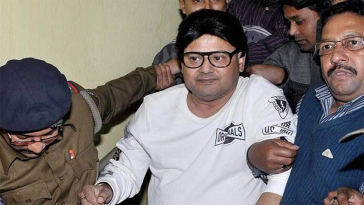 ‘ঘরে ছেলে ঢুকিয়ে দেব, রেপ করে চলে যাবে’, ক্ষমা চাইলেন তাপস