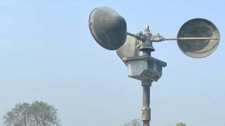 মাঝারি থেকে হালকা কুয়াশা পড়তে পারে