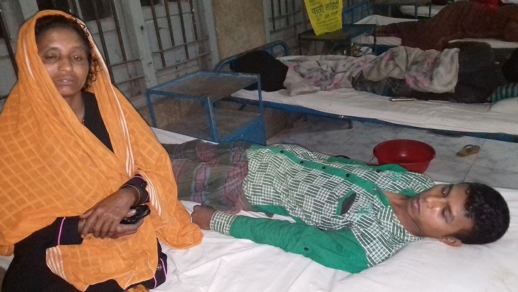 দারোগার থাপ্পরে বধির শিশু অজ্ঞান হয়ে হাসপাতালে!