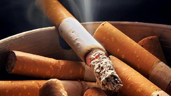 ধূমপায়ী যেভাবে নিজেকে বিষাক্ত করে