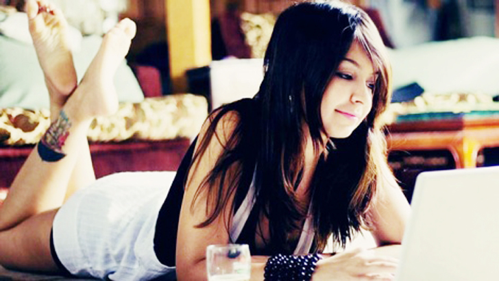 Rus tilida yashirin ayol orgazm