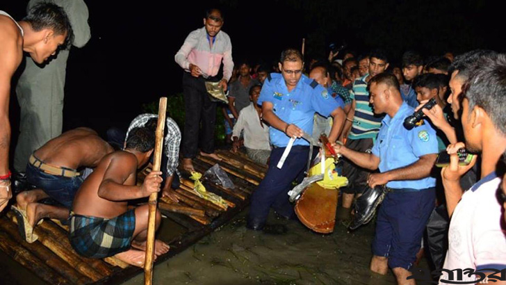 যশোরে বিমান বাহিনীর প্রশিক্ষণ বিমান বিধ্বস্ত