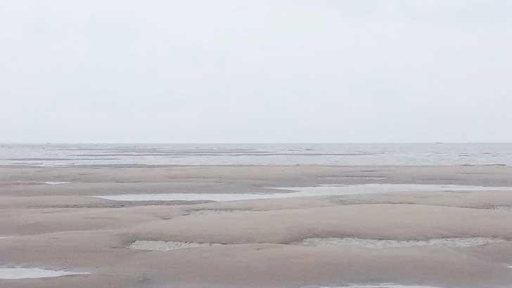 বঙ্গোপসাগরে ১০ কিমি দীর্ঘ চর!