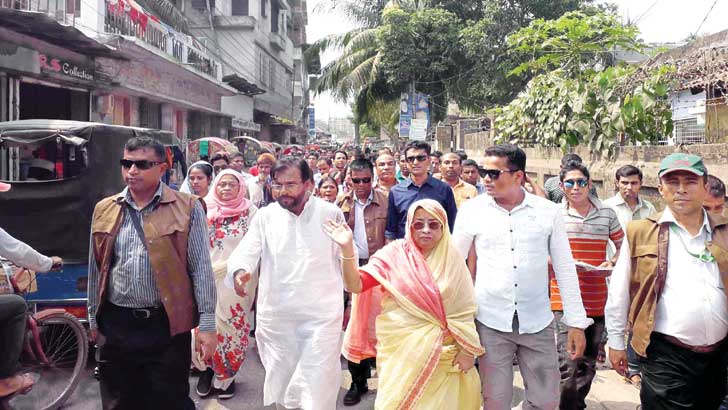 পিরোজপুর-১: নৌকার পক্ষে শেখ এ্যানীর গণসংযোগ