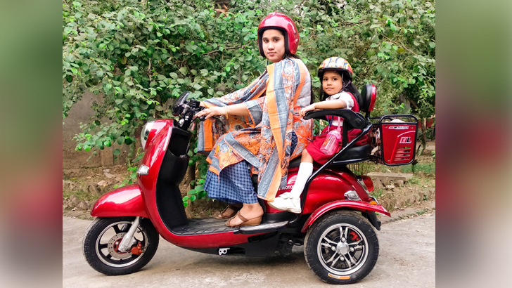 আকিজের তিন চাকার ইলেকট্রিক বাইক: বাঁচবে জ্বালানী বাঁচবে খরচ