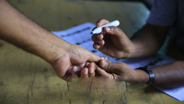 অমোচনীয় কালি লাগাতে বারণ সালমানের কেন্দ্রে