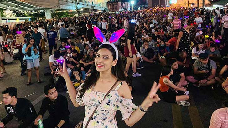 থাইল্যান্ডে থার্টি ফার্স্ট নাইটে মিমের সঙ্গী কে?