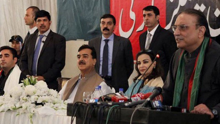 ইমরান খান ৫ বছর পূর্ণ করতে পারবে না: জারদারি