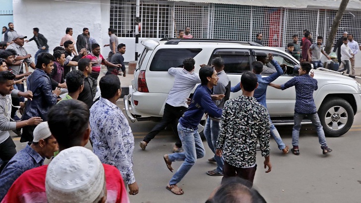 ড. কামালের গাড়িবহরে হামলা মামলার প্রতিবেদন ২৮ ফেব্রুয়ারি