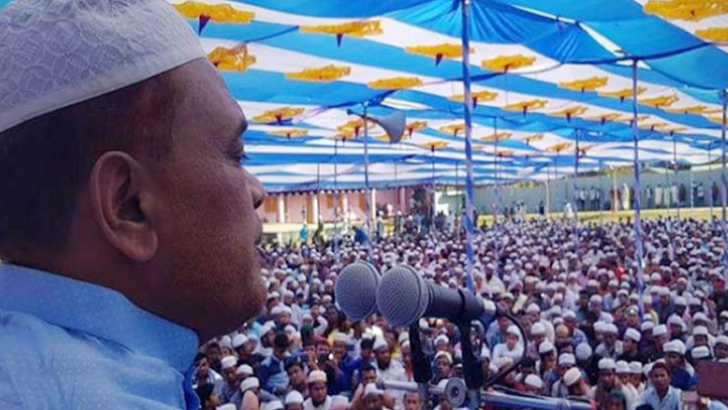 ইয়াবার ‘গজব’ থেকে মুক্তি পেতে বদির দোয়া মাহফিল!