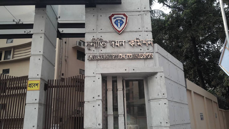 দুদকের অনুসন্ধান: চমকে দেয়ার মতো সম্পদ আবজালের