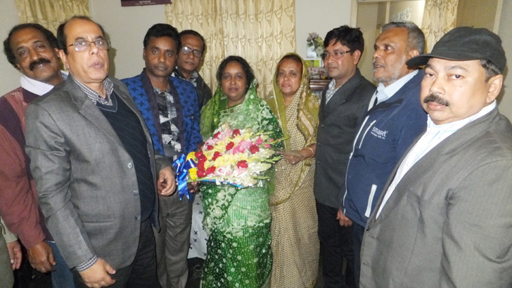 শ্বশুরবাড়িতে মেয়র আইভী