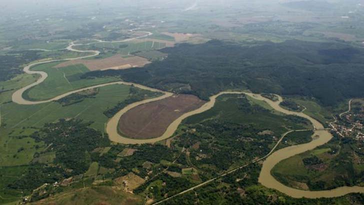 ৭ দিনে উধাও কলম্বিয়ার বিশাল নদী