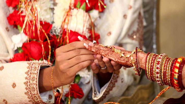 স্ত্রী বিচ্ছেদ চাইলে কী করবেন?