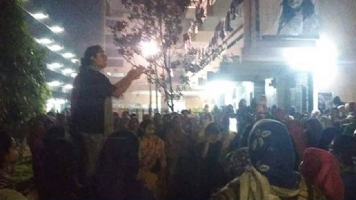 পুনর্নির্বাচন ও প্রভোস্টের পদত্যাগ দাবিতে রোকেয়া হলে বিক্ষোভ