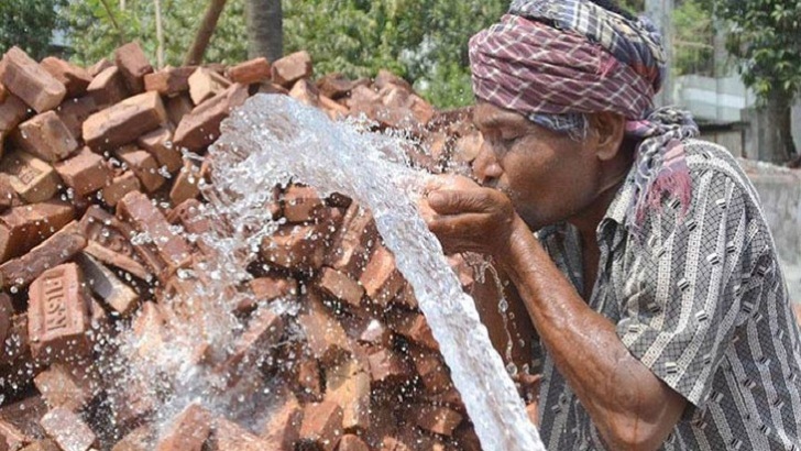 তাপদাহ আপাতত কমছে না