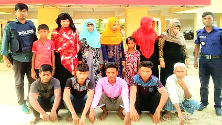 মালয়েশিয়ায় পাচারের আগেই ২৬ রোহিঙ্গা উদ্ধার