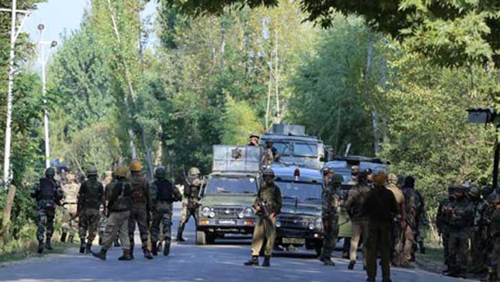 ভারতীয় বাহিনীর গুলিতে ২ কাশ্মীরি তরুণ নিহত