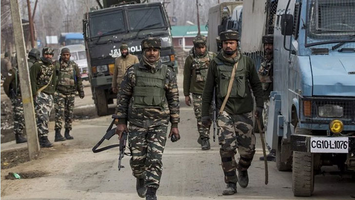 কাশ্মীরে ভারতীয় বাহিনীর অভিযান: ৪ তরুণ নিহত
