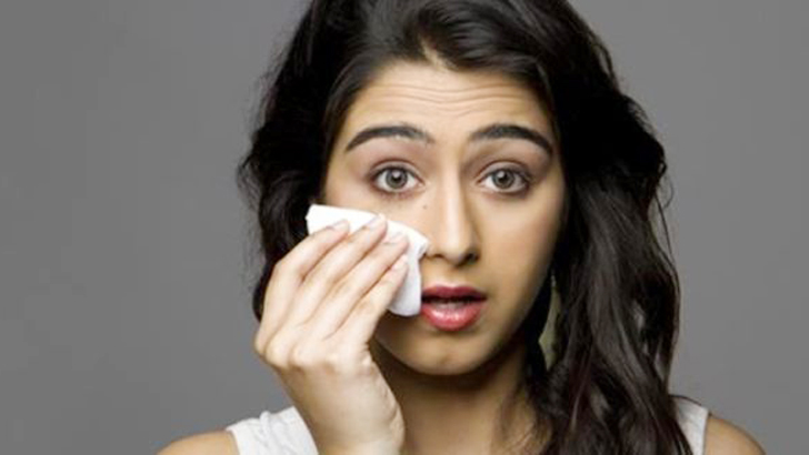 ত্বকে বয়সের ছাপ কমাবে তুলসী পাতা