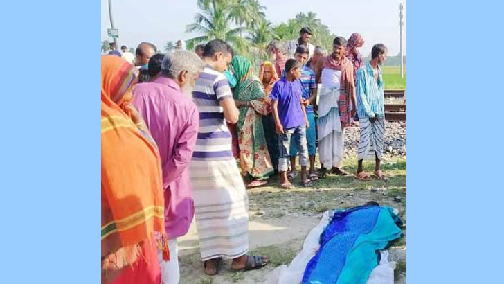 পাবনায় ট্রেনের নিচে ঝাঁপ দিয়ে এক ব্যক্তির আত্মহত্যা