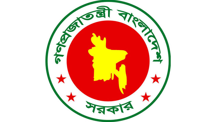 সরকারি চাকরিজীবীরা কি ‘বেশি সমান’?