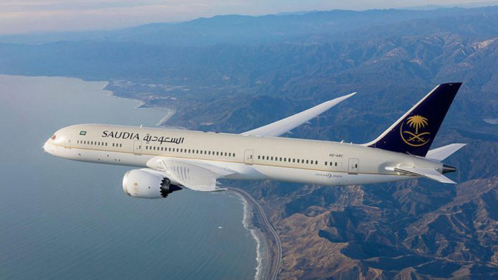 ২৯৯ যাত্রী নিয়ে সৌদিগামী উড়োজাহাজের ঢাকায় জরুরি অবতরণ