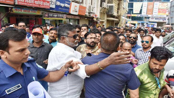 নারায়ণগঞ্জ যুবদলের মিছিলে পুলিশের লাঠিচার্জ, আহত ১৫