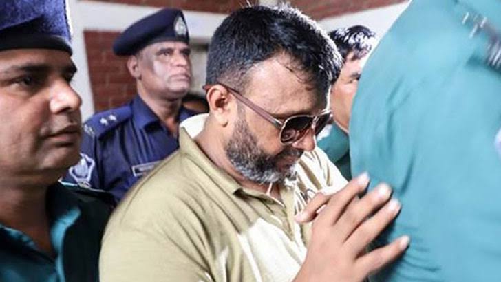 ‘ওসি মোয়াজ্জেম আমার মুখের নেকাপ খুলতে বলেন’