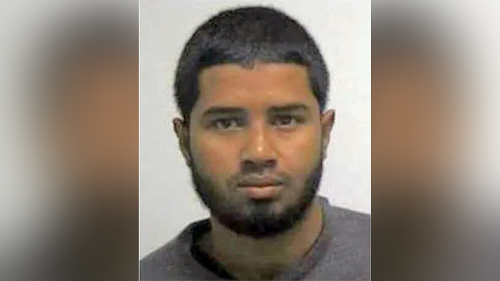 নিউইয়র্কে সন্ত্রাসী হামলার অভিযোগে একই পরিবারের ৩ জন আটক