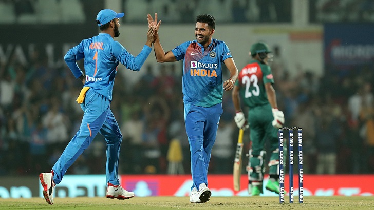 বাংলাদেশকে লণ্ডভণ্ড করে দীপক চাহারের বিশ্বরেকর্ড