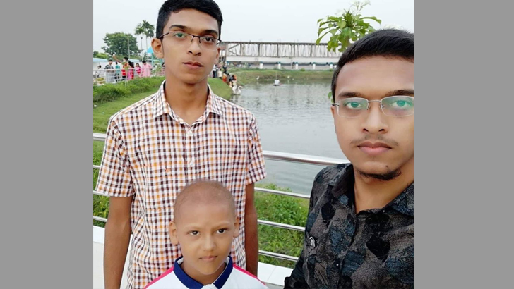 আবরারকে নিয়ে ছোট ভাই ফাইয়াজের যে স্ট্যাটাস ফেসবুকে ভাইরাল