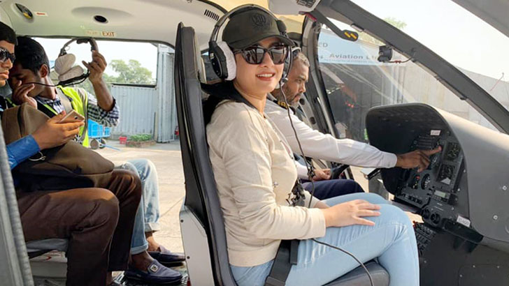 হেলিকপ্টারে করে গাঙচিলের শুটিংয়ে গেলেন পূর্ণিমা