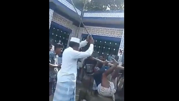 বাঁশে ঝুলিয়ে নির্যাতন, জকিগঞ্জে মেম্বারসহ ৪ জন কারাগারে