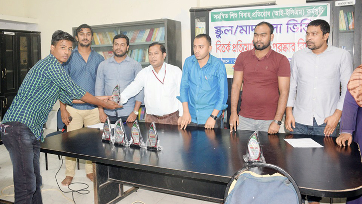 ভোলায় ক্লাব ভিত্তিক বির্তক প্রতিযোগিতা অনুষ্ঠিত