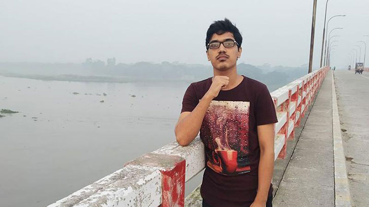 মেসে বশেমুরবিপ্রবি ছাত্রের ঝুলন্ত লাশ, হাতে সুইসাইড নোট