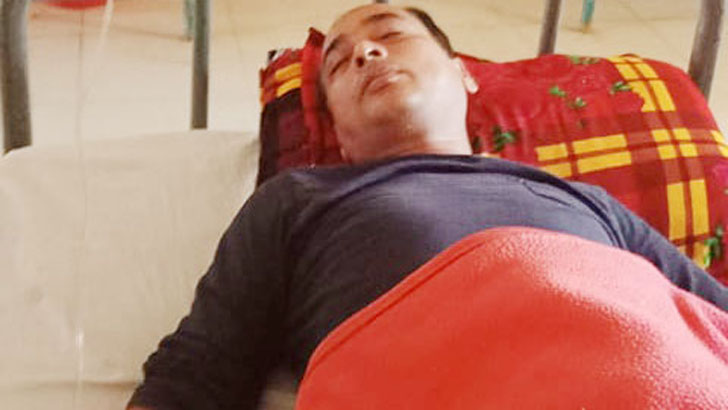 নড়াইলে আ’লীগ নেতাকে ভোট না দেয়ায় শিক্ষককে হাতুড়িপেটা
