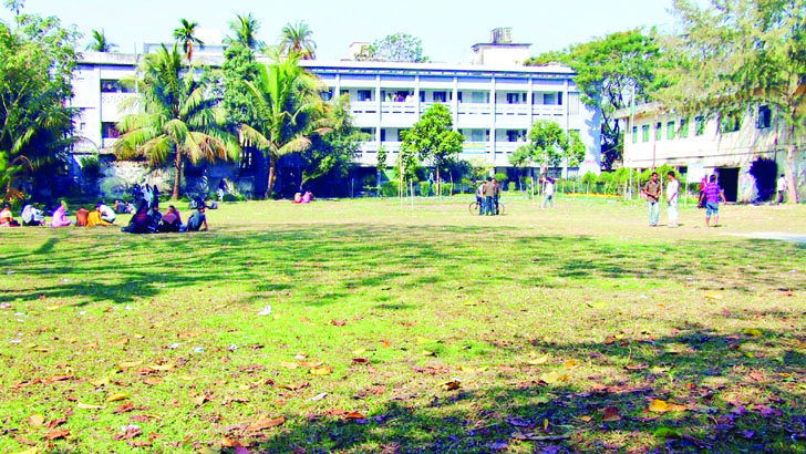 আযম খান কমার্স কলেজ ব্যবসায় শিক্ষায় অনন্য