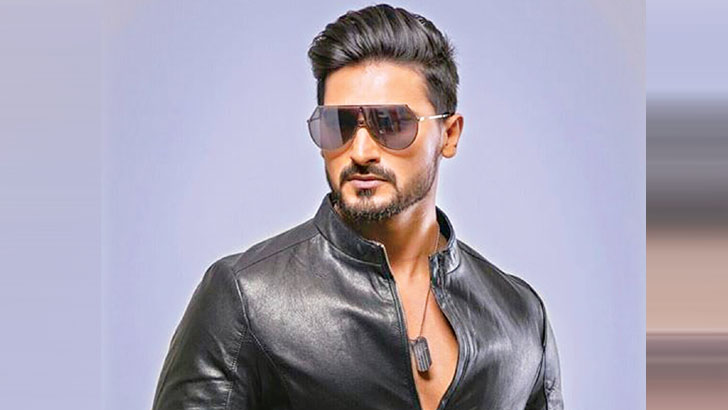 নতুন ছবিতে সাঞ্জু