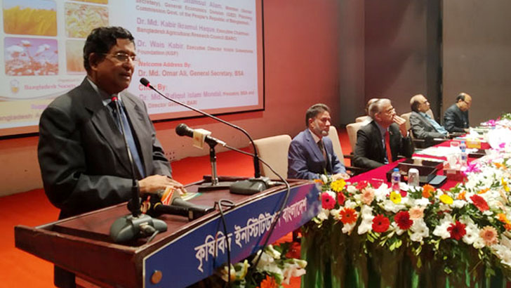 চালের দাম বাড়ায় আমরা খুশি: কৃষিমন্ত্রী