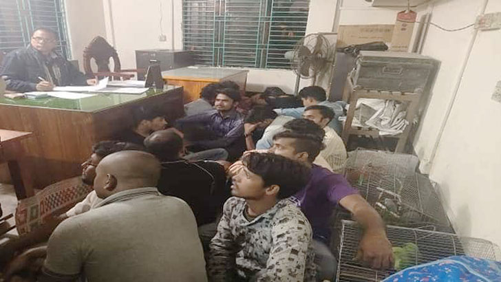 ভারতে কারাভোগ শেষে দেশে ফিরেছে ১৯ যুবক