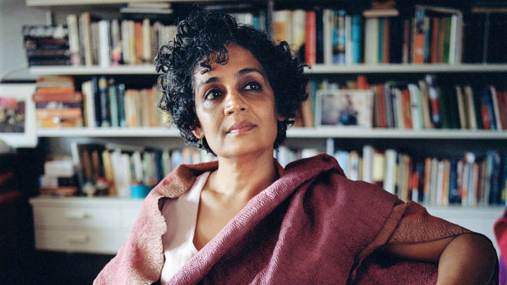 নাগরিকপঞ্জিবিরোধী বক্তব্য, অরুন্ধতীর সমালোচনায় বিজেপি-কংগ্রেস