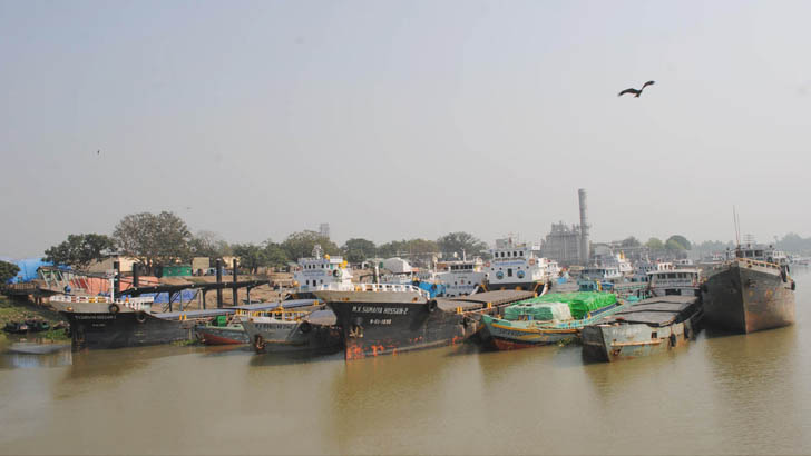 বাঘাবাড়ি নৌরুটে অনির্দিষ্টকালের জন্য জাহাজ চলাচল বন্ধ