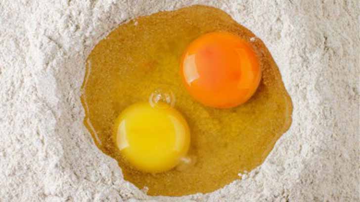 কোন রঙের ডিমের কুসুম স্বাস্থ্যের জন্য ভালো