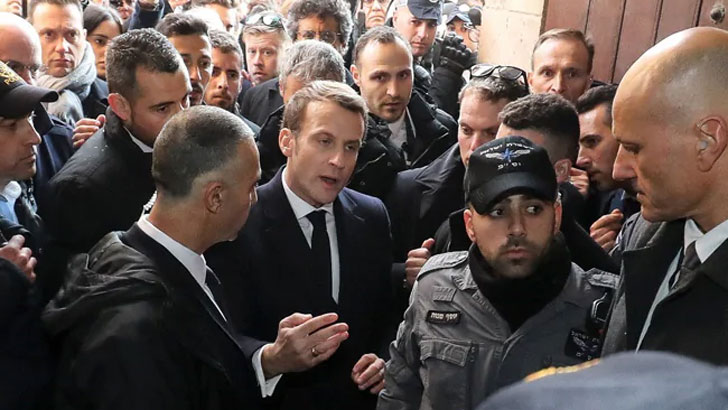 ইসরাইলি নিরাপত্তা রক্ষীদের ‘বেরিয়ে যাও’ বলে ফরাসী প্রেসিডেন্টের ধমক