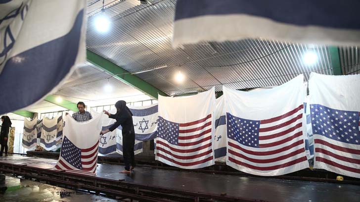 ইরানে এত মার্কিন ব্রিটেন ও ইসরাইলি পতাকা কেন?