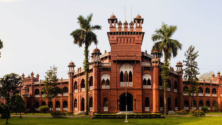 ‘পাঁচ মিনিটের মধ্যে কার্জন হল না ছাড়লে খবর আছে’