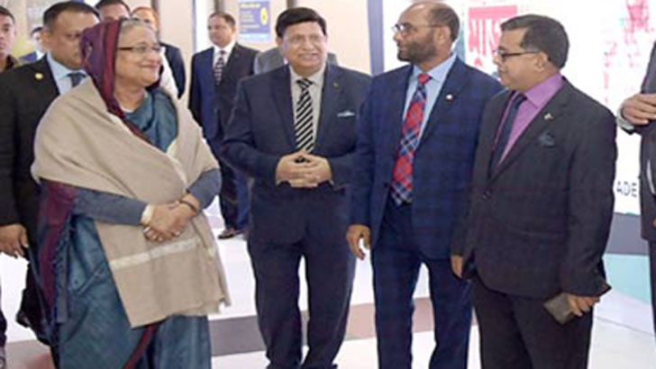 দেশে ফিরেছেন প্রধানমন্ত্রী